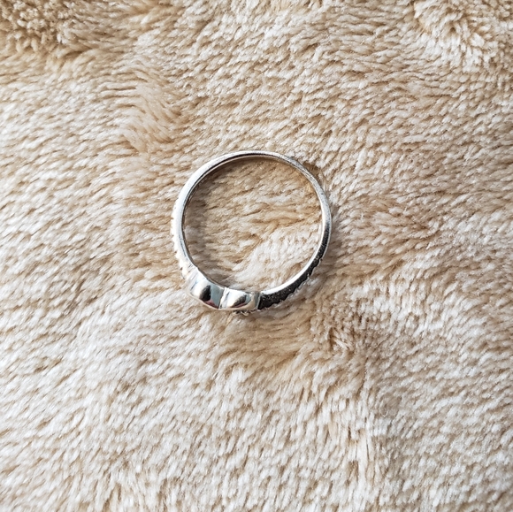 Sterling silver ring with heart - Picture 3 of 7